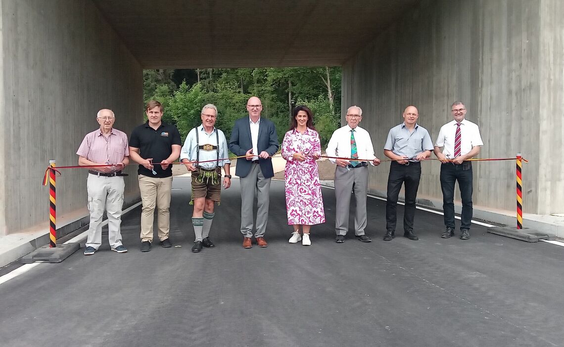 Verkehrsfreigabe Piding Zufahrt B20 Unterfuehrungband Klein