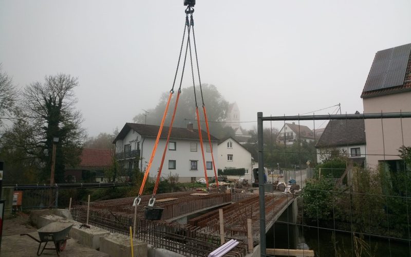 ft-wird-eingesetztlhmn2972-klein