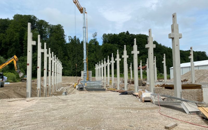 halle-hoerl-stuetzenmontage