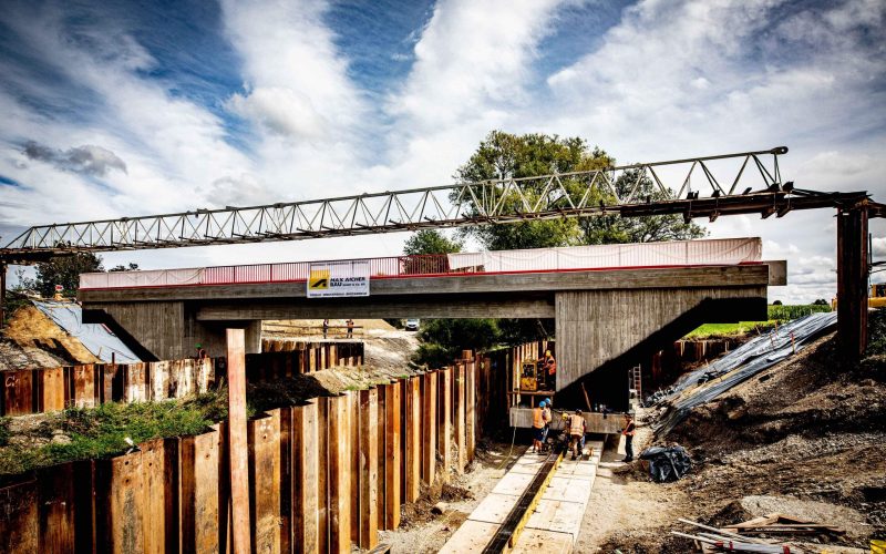 Verschubarbeiten, DB, Brücke, Mühldorf, Aicherbau, 20200831, (c) wildbild