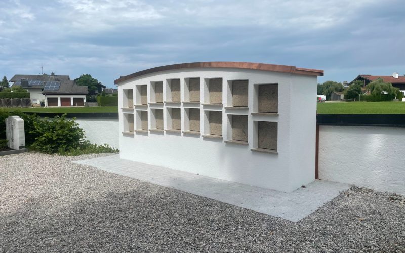 urnenwand-fertig-img-6743-klein